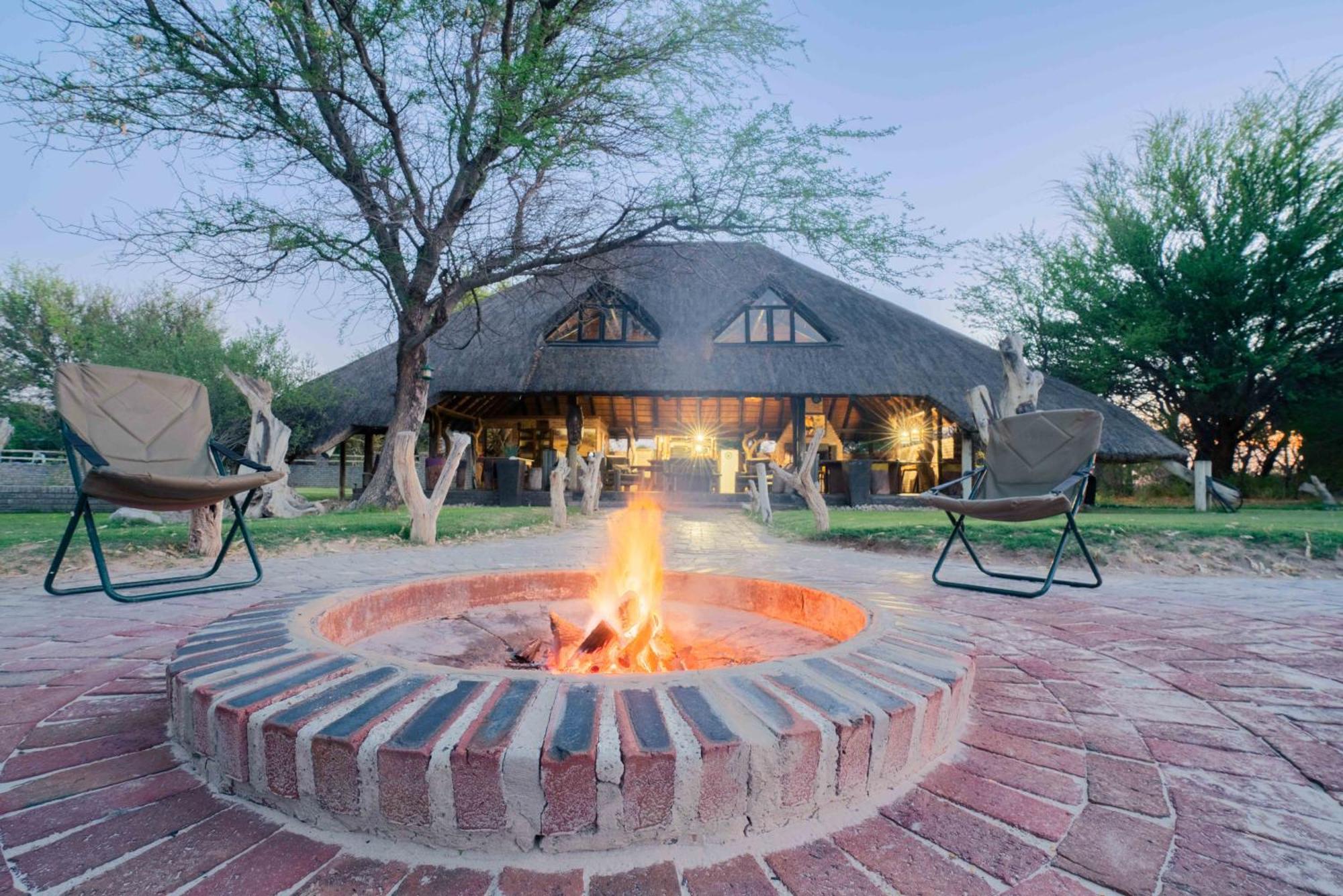 Grassland Safari Lodge Ghanzi Ngoại thất bức ảnh